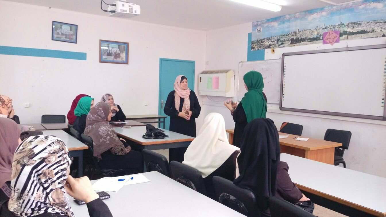 جمعية المرأة العاملة للتنمية تختتم سلسلة لقاءات تثقيفية
